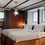 赫尔辛基亚历山大丽笙酒店 4*